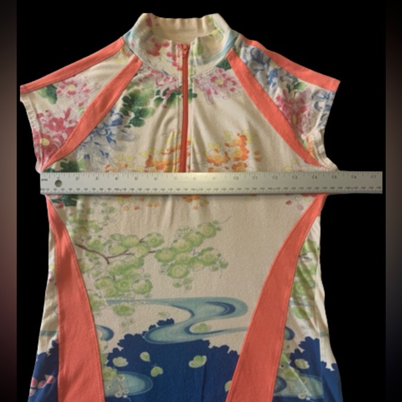 DKNY Top Short Sleeve T-shirt 3/4 Front Zip Cap Sleeve Floral Print Size Small - Picture 8 of 9